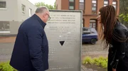 Marlo Thormann (links) und seine Familie sind seit Jahrzehnten von Verfolgung und Diskriminierung betroffen (rechts Reporterin Celia Parbey). Marlo Thormann (links) und seine Familie sind seit Jahrzehnten von Verfolgung und Diskriminierung betroffen (rechts Reporterin Celia Parbey).