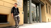 Hoang Anh Nguyen im Arbeitsgericht Gera. Er klagt gegen seinen ehemaligen Arbeitgeber auf acht Monate ausstehenden Lohn. Hoang Anh Nguyen im Arbeitsgericht Gera. Er klagt gegen seinen ehemaligen Arbeitgeber auf acht Monate ausstehenden Lohn.