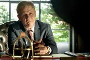 Oberst Rudolf Ammann (Rainer Furch) macht Druck &bdquo;von oben&ldquo;.