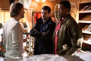 GRIMM -- "A Reptile Dysfunction" Episode 508 -- Pictured: (l-r) Dean Chekvala as Wayne Dunbar, David Giuntoli as Nick Burkhardt, Russell Hornsby as Hank Griffin -- (Photo by: Scott Green/NBC)