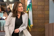 Mariska Hargitay as Lieutenant Olivia Benson (pictured) in LAW & ORDER: SPECIAL VICTIMS UNIT - "Nationwide Manhunt". Mariska Hargitay as Lieutenant Olivia Benson (pictured) in LAW & ORDER: SPECIAL VICTIMS UNIT - "Nationwide Manhunt".