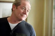 Michael (Peter Mullan) bewundert Cathy.