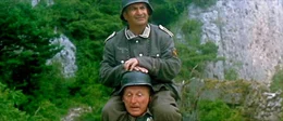 Stanislas LeFort (Louis de Fun&egrave;s, oben), Augustin Bouvet (Bourvil)  +++ Die Verwendung des sendungsbezogenen Materials ist nur mit dem Hinweis und Verlinkung auf RTL+ gestattet. +++
