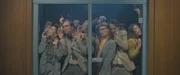 Das Manko in der Rauchkabine - Von links: Manko Akkurat (Florian Anderer), Horror Manko (Carol Schuler), Romantik Manko (Jan Krauter), Wichtig Manko (David Simon), Dumm Manko (Jonas Hien), Perplex Manko (Sebastian Gr&uuml;newald), Panik Manko (Sarah Bauerett), Gute Laune Manko (Bastian Reiber), ehrgeizige Mitarbeiterin (Amelie Willberg) und Bienchen Manko (Annika Meier)