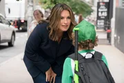 LAW & ORDER: SPECIAL VICTIMS UNIT -- "Down Low In Hell's Kitchen" -- Pictured: Mariska Hargitay as Captain Olivia Benson -- (Photo by: Virginia Sherwood/NBC) LAW & ORDER: SPECIAL VICTIMS UNIT -- "Down Low In Hell's Kitchen" -- Pictured: Mariska Hargitay as Captain Olivia Benson -- (Photo by: Virginia Sherwood/NBC)