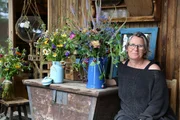 Margrit de Colle posiert f&uuml;r ein Foto