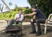 L-R: Danny Williams und Steve McGarrett.