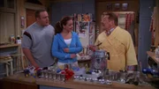 l-r: Doug Heffernan (Kevin James), Carrie Heffernan (Leah Remini), Arthur Spooner (Jerry Stiller) l-r: Doug Heffernan (Kevin James), Carrie Heffernan (Leah Remini), Arthur Spooner (Jerry Stiller)