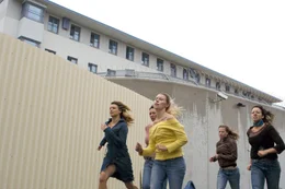 Kathrin Resetarits, Ursula Strauss, Gabriele Heged&uuml;s, Birgit Mincihmayr, Nina Proll.