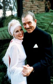 Columbo "Tödliches Comeback". Im Bild: Janet Leigh, John Payne. Columbo "Tödliches Comeback". Im Bild: Janet Leigh, John Payne.