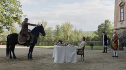 L-R: Ludvig Kahlen (Mads Mikkelsen) und Frederik De Schinkel (Simon Bennebjerg).