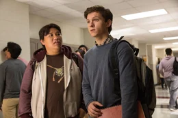 Ned (Jacob Batalon, l.) und Peter Parker (Tom Holland)