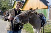 Fritz (Guido Hammesfahr) und der Esel - das neue Team im Tierpark Fritz (Guido Hammesfahr) und der Esel - das neue Team im Tierpark
