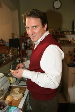 Robert Palfrader (Herbert).