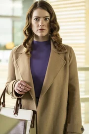 Phoebe Duncan (Molly Kunz)