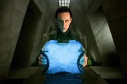 Tom Hiddleston (Loki).