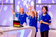 Das Rateteam aus Schmachtenhagen/Deutschland freut sich schon auf die Quizshow. Das Rateteam aus Schmachtenhagen/Deutschland freut sich schon auf die Quizshow.