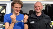 Der Polizei-Check 2; © BR/megaherz gmbh/Hans-Florian Hopfner - Honorarfreie Verwendung gemäß AGB im redaktionellen Zusammenhang mit genannter Sendung bei Nennung "Bild: BR/megaherz gmbh/Hans-Florian Hopfner". Andere Verwendung nur nach Absprache. KiKA Unternehmenskommunikation - bildredaktion@kika.de Telefon: +49 361.218-1826 Der Polizei-Check 2; © BR/megaherz gmbh/Hans-Florian Hopfner - Honorarfreie Verwendung gemäß AGB im redaktionellen Zusammenhang mit genannter Sendung bei Nennung "Bild: BR/megaherz gmbh/Hans-Florian Hopfner". Andere Verwendung nur nach Absprache. KiKA Unternehmenskommunikation - bildredaktion@kika.de Telefon: +49 361.218-1826