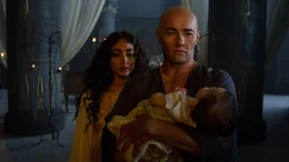 DF-00318 - Rameses (Joel Edgerton) and his wife Nefertari (Goldshifteh Farahani) try to save their stricken child, a victim of one of the Plagues.