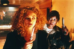 Krankenschwester Brenda (Rebecca Gayheart) und Reese Wilson (Loretta Devine).