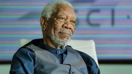 Franklin Fox verhindert bei einer Pr&auml;sentation des Unternehmers Anton Burrell (Morgan Freeman) ein Attentat und entdeckt einen Ring, der Zeitreisen von 57 Sekunden erm&ouml;glicht. Anfangs nutzt er diese F&auml;higkeit f&uuml;r pers&ouml;nliche Vorteile. Doch sein Hauptaugenmerk richtet sich bald auf das Pharmaunternehmen Renson, das mit einem gef&auml;hrlichen Medikament den Tod seiner Schwester verschuldete. Die Zeitreisen f&uuml;hren jedoch zu katastrophalen Ereignissen.