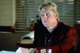Der Privatdetektiv Eddie Lomax (Gary Busey) soll f&uuml;r Mitch Informationen einholen, doch auch er bekommt den langen Arm der "Firma" zu sp&uuml;ren.; Zur ARTE-Sendung Die Firma Der Privatdetektiv Eddie Lomax (Gary Busey) soll f&uuml;r Mitch Informationen einholen, doch auch er bekommt den langen Arm der "Firma" zu sp&uuml;ren. &copy; Paramount Pictures/All rights reserved Foto: ARD Honorarfreie Verwendung nur im Zusammenhang mit genannter Sendung und bei folgender Nennung "Bild: Sendeanstalt/Copyright". Andere Verwendungen nur nach vorheriger Absprache: ARTE-Bildredaktion, Silke W&ouml;lk Tel.: +33 3 90 14 22 25, E-Mail: bildredaktion@arte.tv