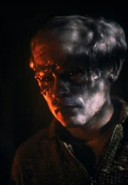 Eladio Buente (Raymond Cruz)