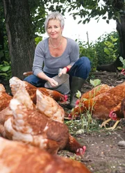 SF bi de L&uuml;t Landfrauenk&uuml;che - Fehraltorf ZH Folge 14 Landfrau Maja Schenkel.