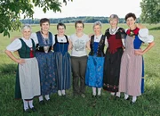 Die Landfrauen: Annemarie Eberle, Agnes Koch, Erika Hubeli, Therese B&auml;hler, Maja Schenkel, Brigitte Enderlin, Pia Jungo (Folge/Location: Ballenberg BE).