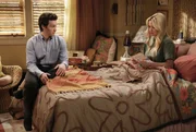Georgie Cooper (Montana Jordan, l.); Mandy McAllister (Emily Osment, r.) Georgie Cooper (Montana Jordan, l.); Mandy McAllister (Emily Osment, r.)