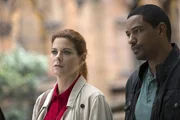 Als ein älteres Ehepaar erschlagen aufgefunden wird, müssen Laura (Debra Messing, l.) und Billy (Laz Alonso, r.) alles tun, um den Mörder zu fassen ... Als ein älteres Ehepaar erschlagen aufgefunden wird, müssen Laura (Debra Messing, l.) und Billy (Laz Alonso, r.) alles tun, um den Mörder zu fassen ...