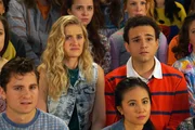 AJ Michalka (Lainey Lewis), Troy Gentile (Barry Goldberg).