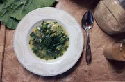 Mais und Maismehl machen die Schwarzkohlsuppe kräftig. Mais und Maismehl machen die Schwarzkohlsuppe kräftig.