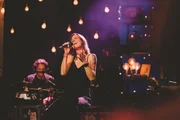 Christina St&uuml;rmer bei "MTV Unplugged" in Wien im Sommer 2023.