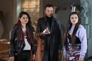 (v.l.n.r.) Mel Vera (Melonie Diaz); Harry Greenwood (Rupert Evans); Maggie Vera (Sarah Jeffery) (v.l.n.r.) Mel Vera (Melonie Diaz); Harry Greenwood (Rupert Evans); Maggie Vera (Sarah Jeffery)
