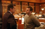 Jack Malone (Anthony LaPaglia, l.)