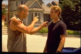 L-R: Dominic Toretto (Vin Diesel) und Brian O'Conner (Paul Walker).