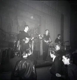 The Beatles in Hamburg, Dezember 1962. John Lennon, Paul McCartney and George Harrison.