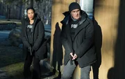 Sheryll Barnes (Roxy Sternberg, l.); Jess LaCroix (Julian McMahon, r.)