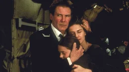 L-R: US-Pr&auml;sident James Marshall (Harrison Ford), Alice Marshall (Liesel Matthews) und Grace Marshall (Wendy Crewson)
