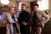 Melissa Roxburgh als Rebecca Henderson, Patrick Sabongui als Jacob Hassani und Josh McKenzie als Shane Florence (r.).