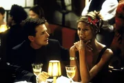 Mike (Michael J. Fox, l.) kommt in den Genuss, einen Abend mit dem berühmten Modell Heidi (Heidi Klum, r.) zu verbringen. Mike (Michael J. Fox, l.) kommt in den Genuss, einen Abend mit dem berühmten Modell Heidi (Heidi Klum, r.) zu verbringen.