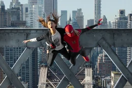 Michelle "MJ" Jones-Watson (Zendaya, l.); Spider-Man (Tom Holland, r.)