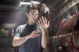 Ray Ferrier (Tom Cruise)