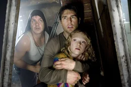 (v.l.n.r.) Harlan Ogilvy (Tim Robbins); Ray Ferrier (Tom Cruise); Rachel Ferrier (Dakota Fanning)