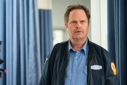 Der langj&auml;hrige Sanit&auml;ter Randy (Rainn Wilson) ist nach 18 Jahren im Dienst zunehmend desillusioniert und ausgebrannt.