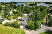 „Camping Oase Eider in Hennstedt“. „Camping Oase Eider in Hennstedt“.
