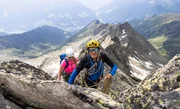 Hans Kammerlander und Carmen Holzmann am Schwarzenstein S&uuml;dgrat.