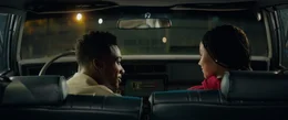 Khalil (Algee Smith, l.); Starr Carter (Amandla Stenberg, r.)