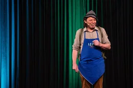 Luis aus S&uuml;dtirol w&auml;hrend der SeruvsTV Aufzeichnung senes Programmes "unterwegs... seit &uuml;ber 20 Jahren" im Wirtshaus im Schlachthof in M&uuml;nchen, Deutschland am 12. April 2023.